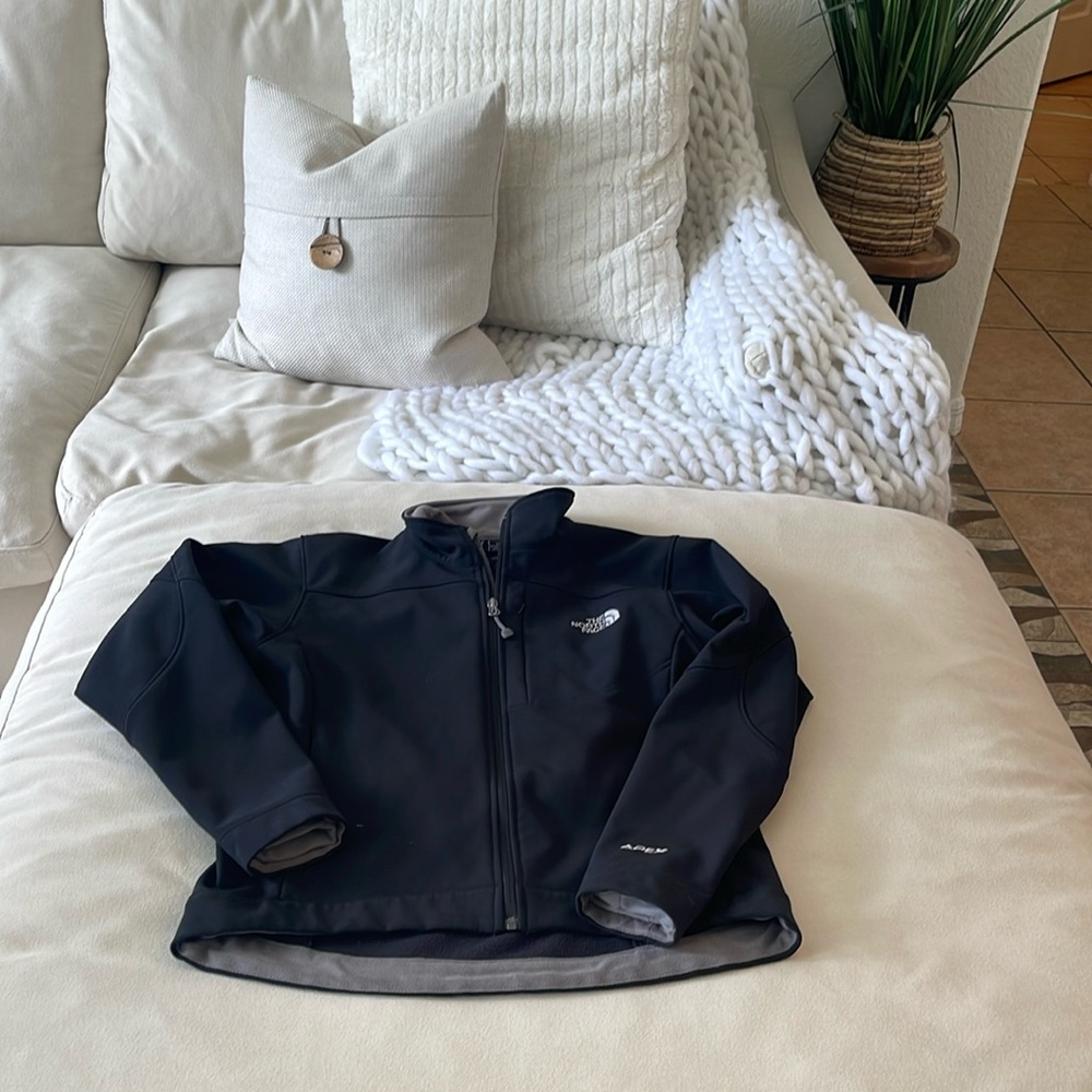 Like New Women’s North Face APEX Jacket
